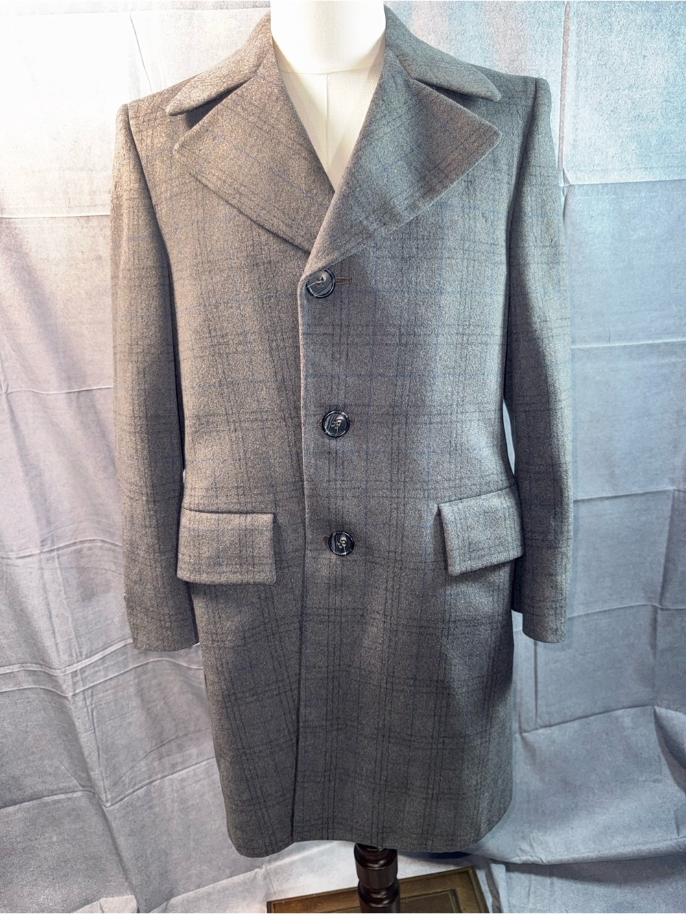 4A-1970s Vintage Glenart Charcoal Plaid Wool Pea Coat